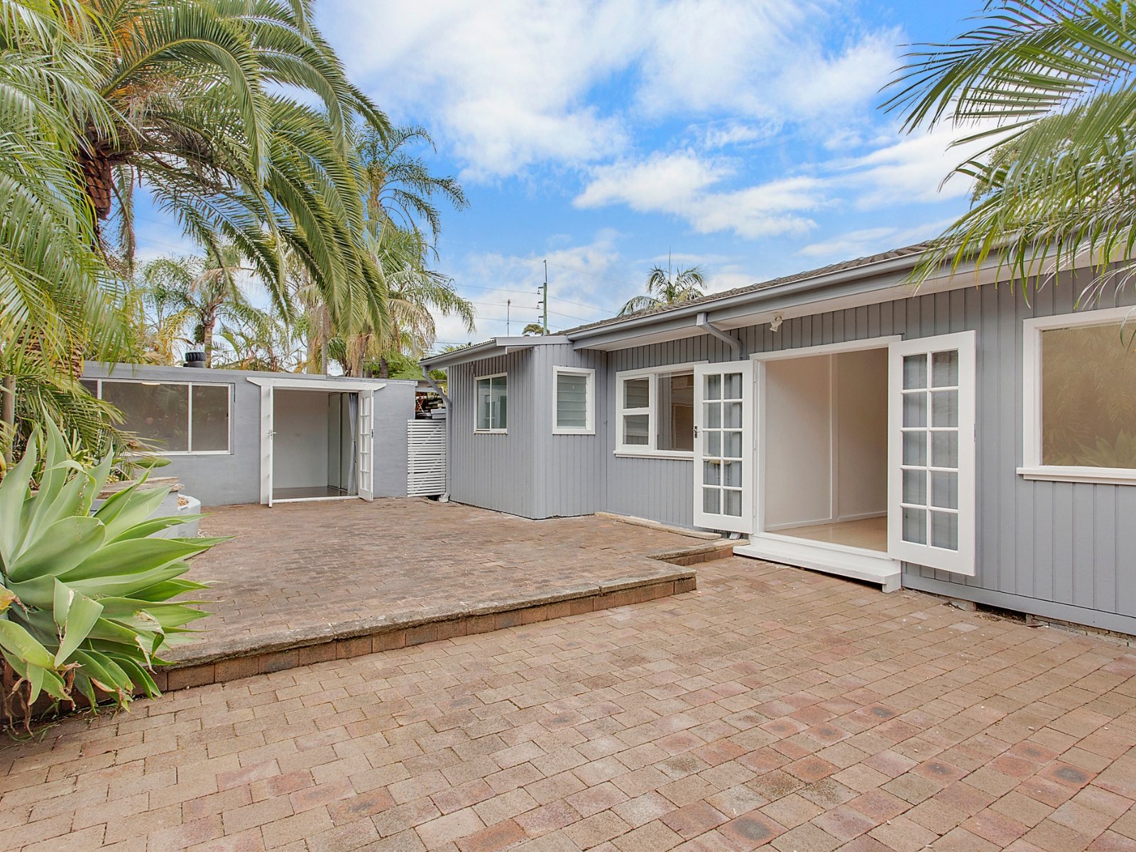 49 Bluegum Crescent, Frenchs Forest