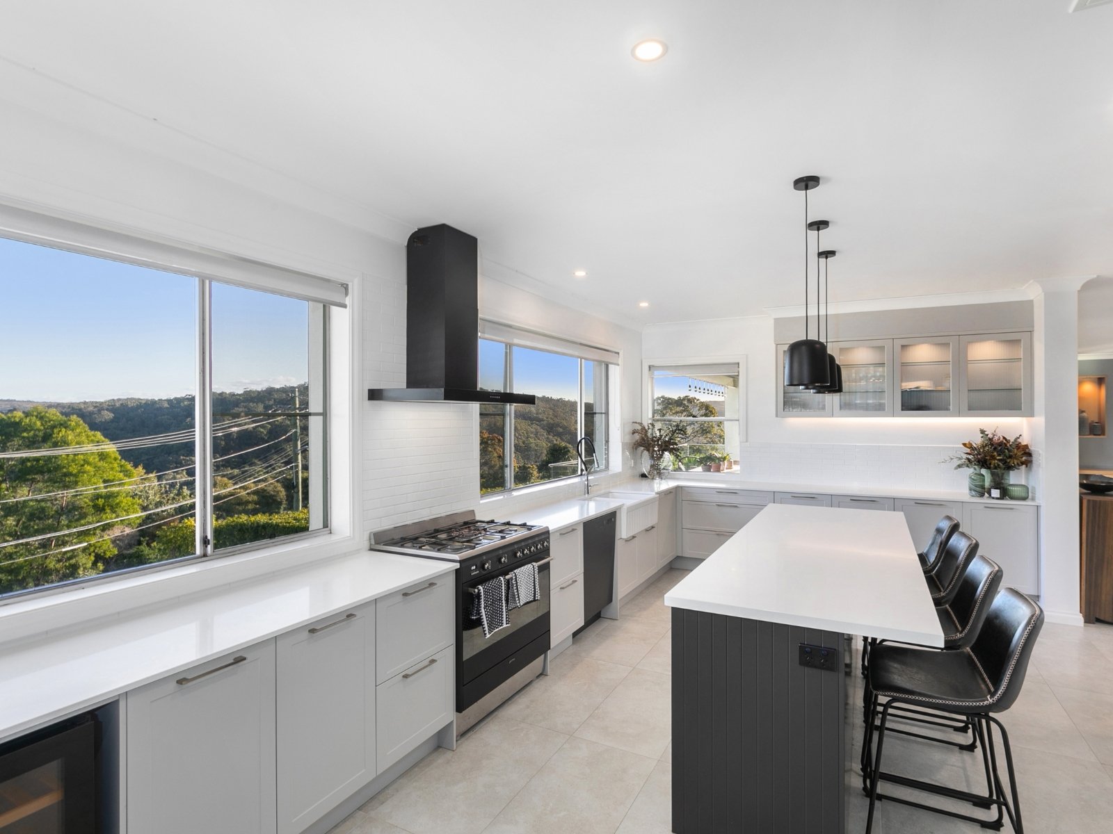 4 Amaroo Avenue, Elanora Heights