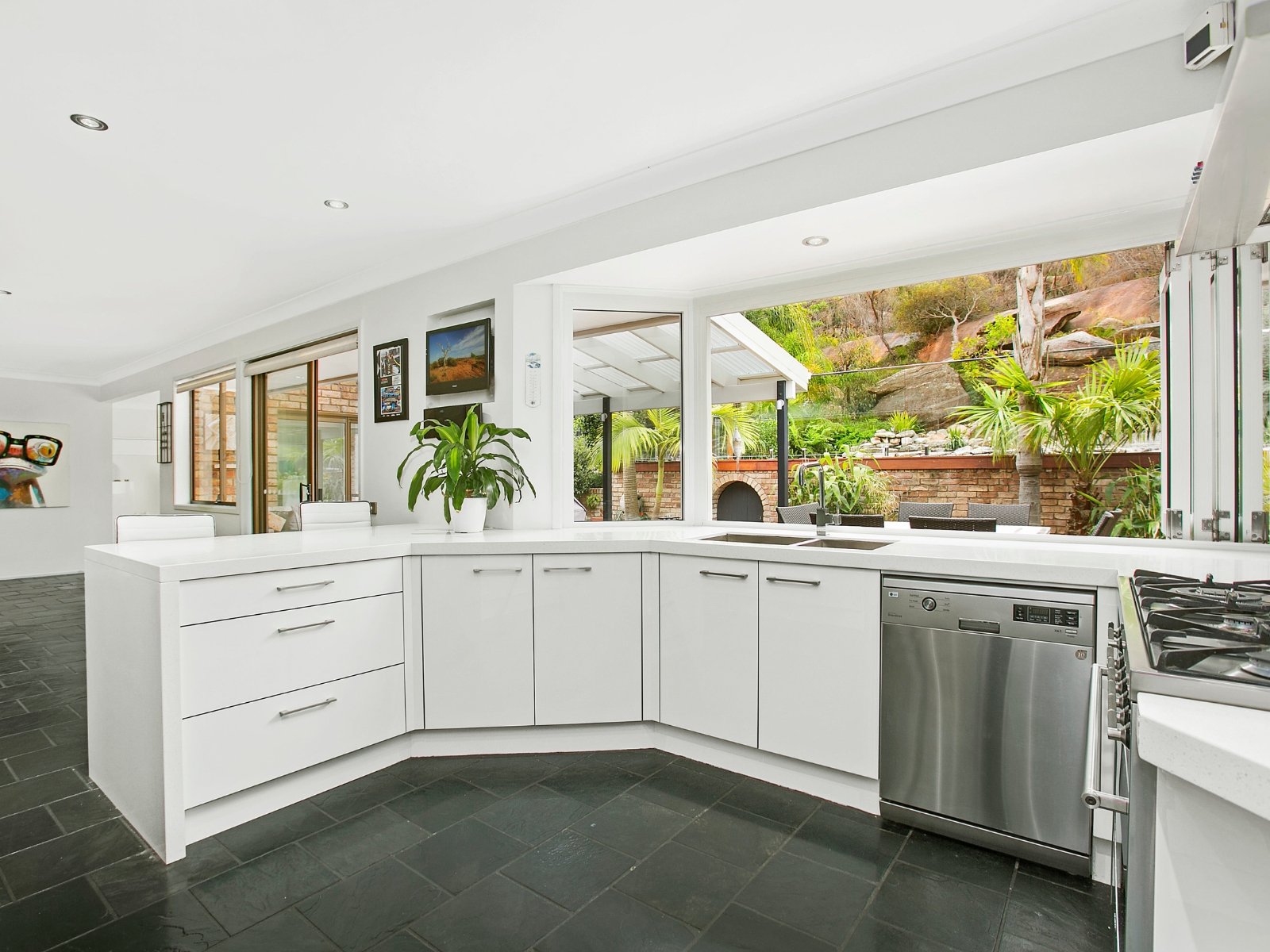 32 Mathews Street, Davidson