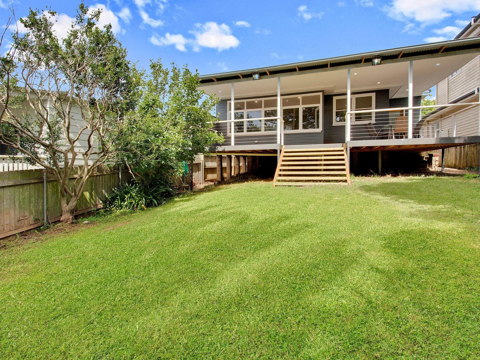 49 Wakehurst Parkway, Seaforth