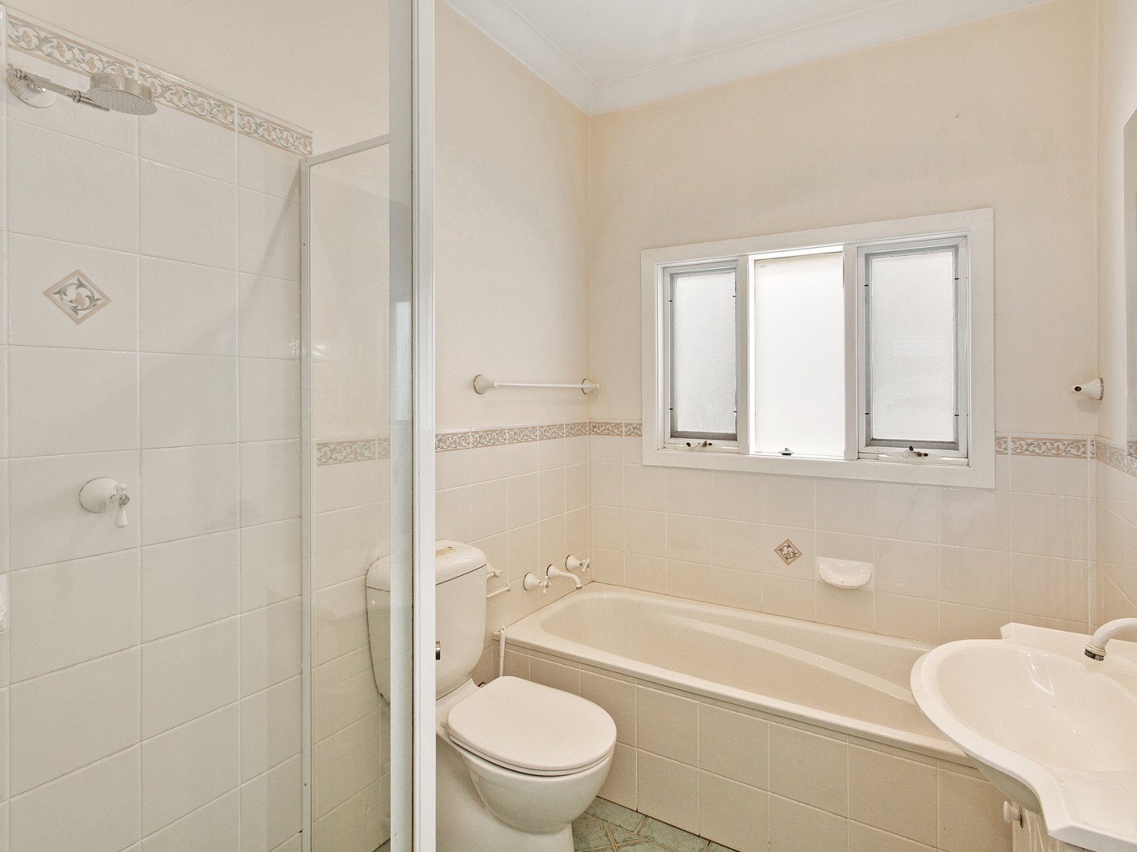49 Wakehurst Parkway, Seaforth