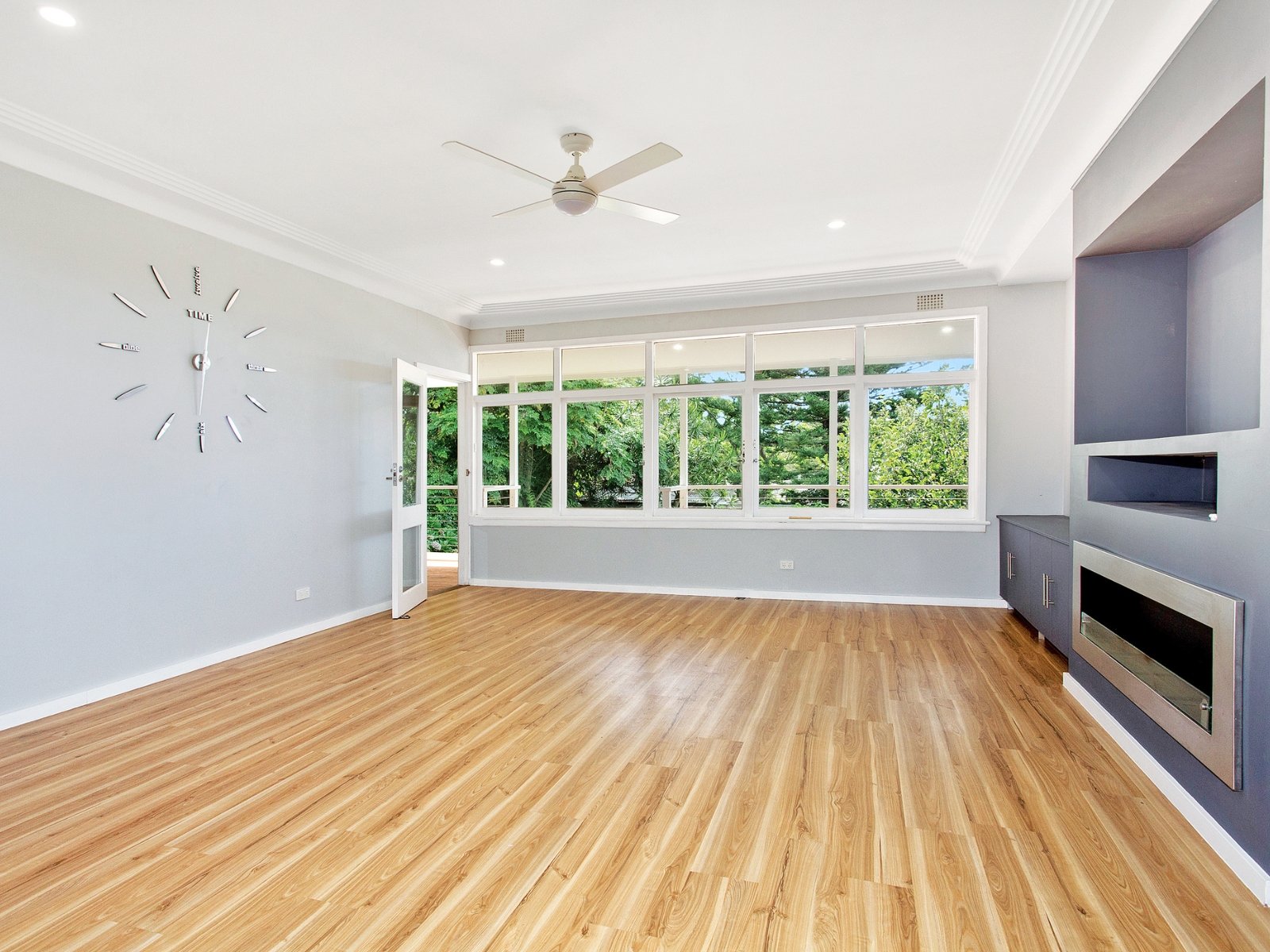 49 Wakehurst Parkway, Seaforth