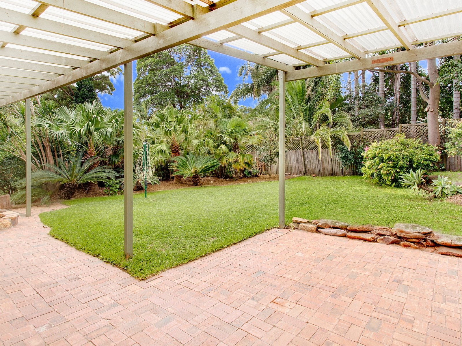 6 Cobb Street, Frenchs Forest