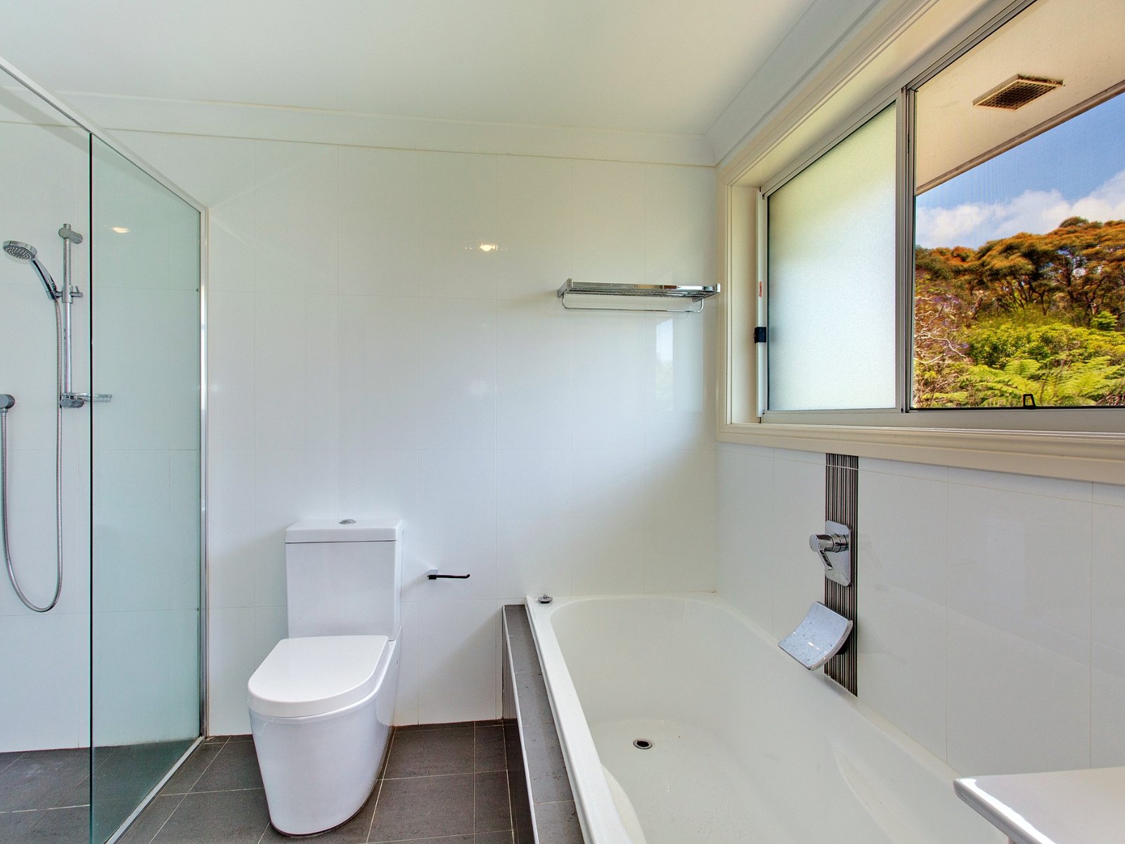 72a Kempbridge Avenue, Seaforth