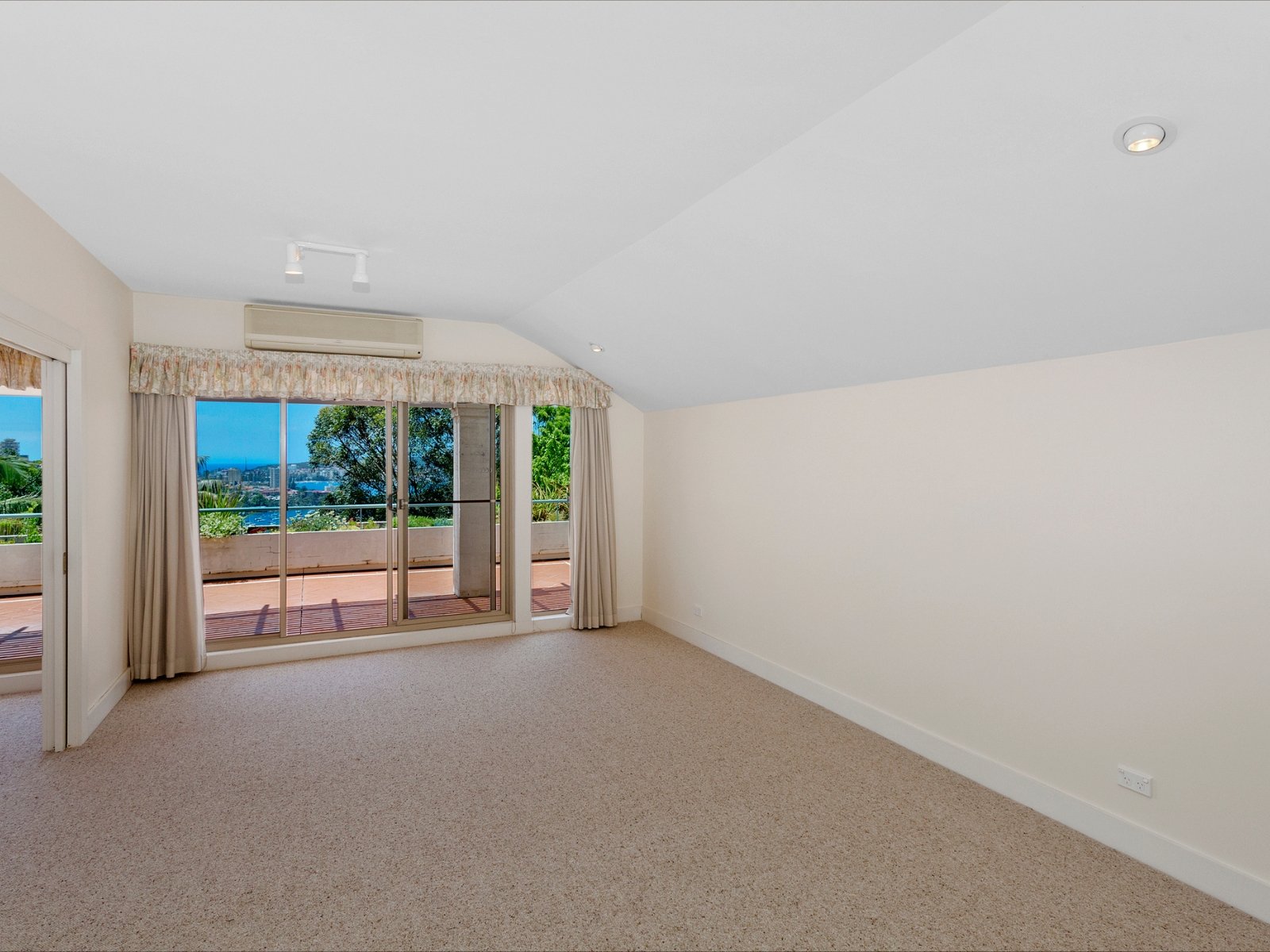 1/30 Seaview Street, Balgowlah