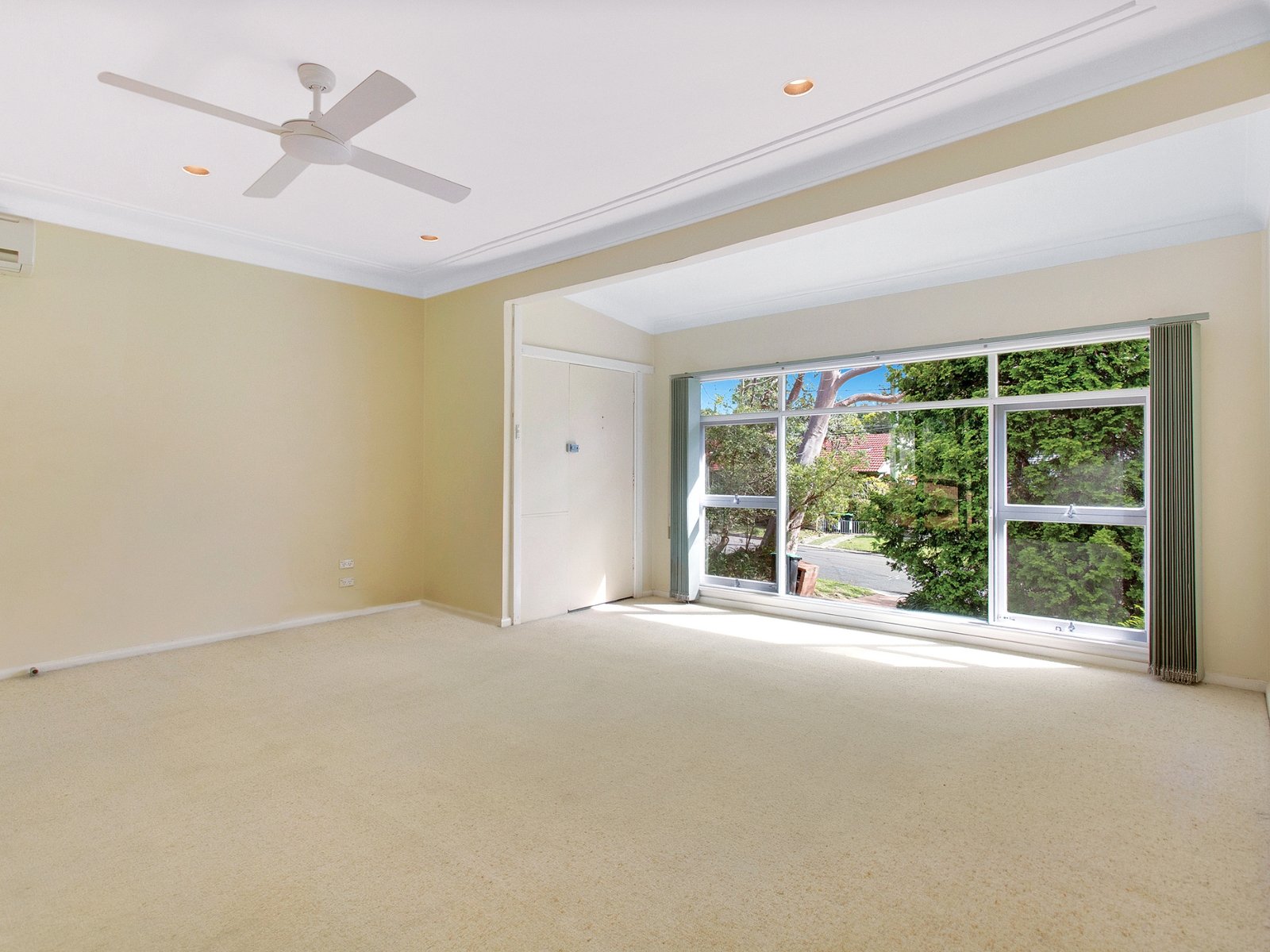 6 Cobb Street, Frenchs Forest