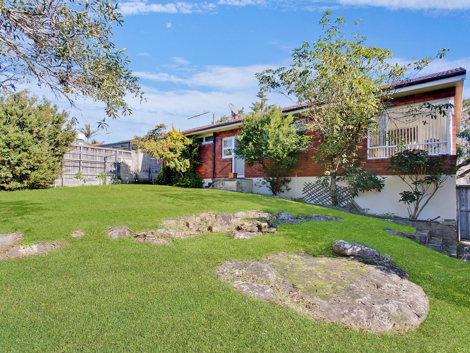623 Warringah Road, Forestville