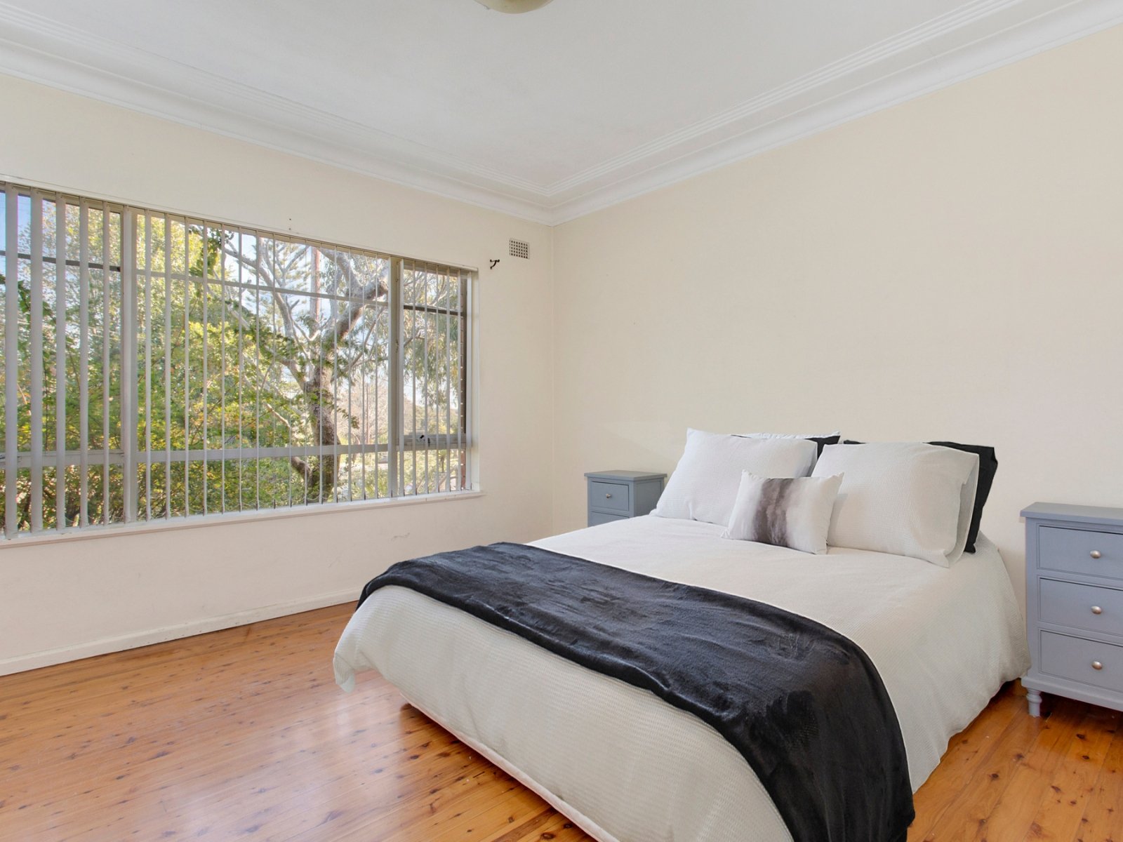 623 Warringah Road, Forestville