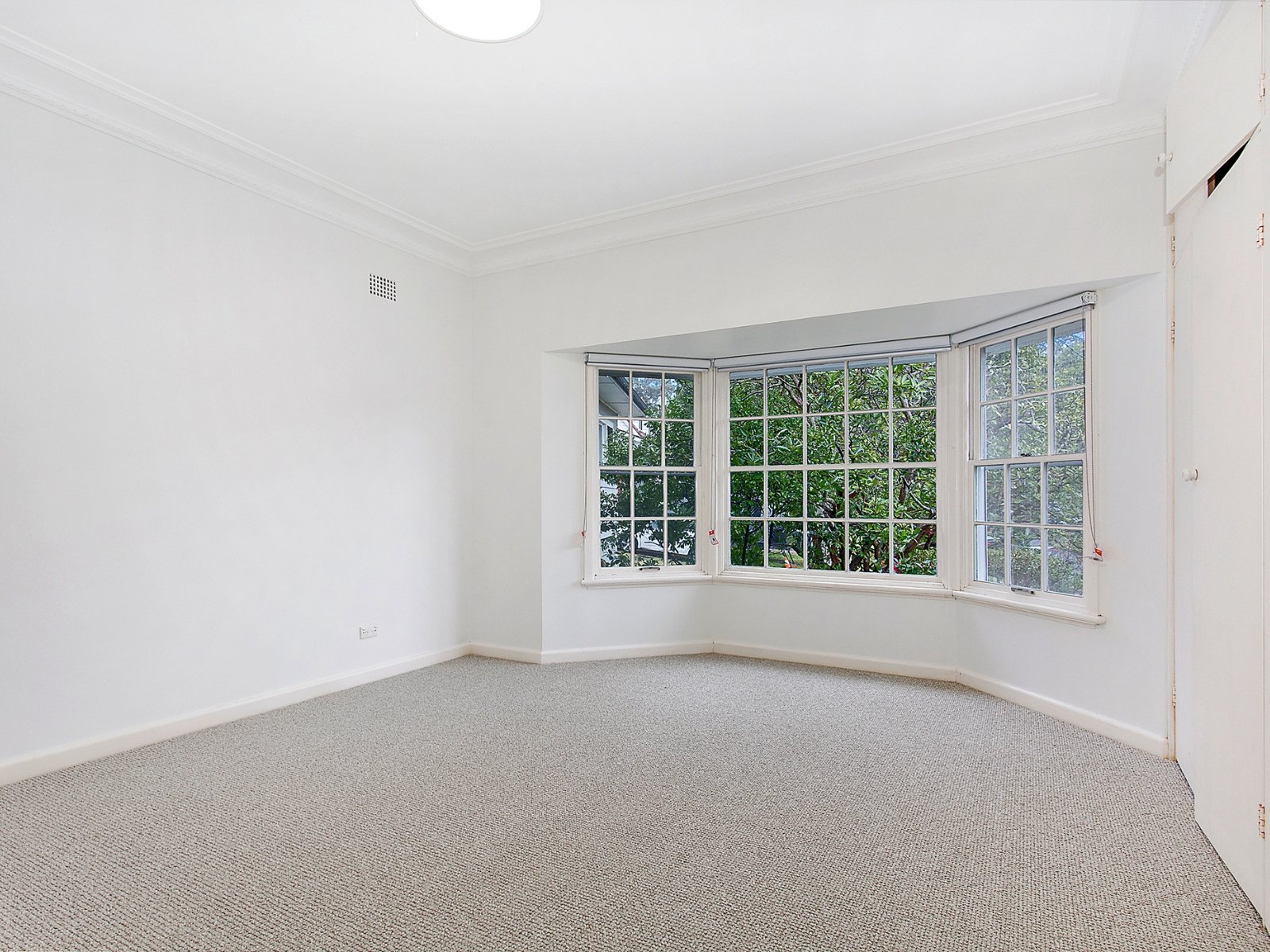 14 Holland Crescent, Frenchs Forest