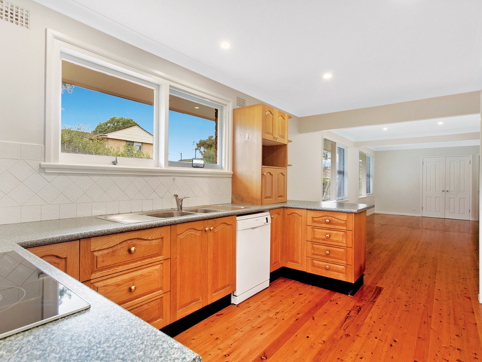 9 Chatham Close, Belrose