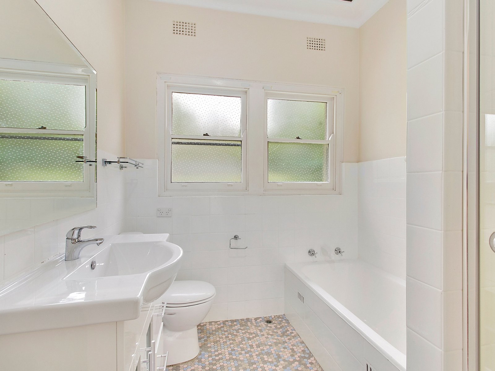 3 Mycumbene Avenue, East Lindfield