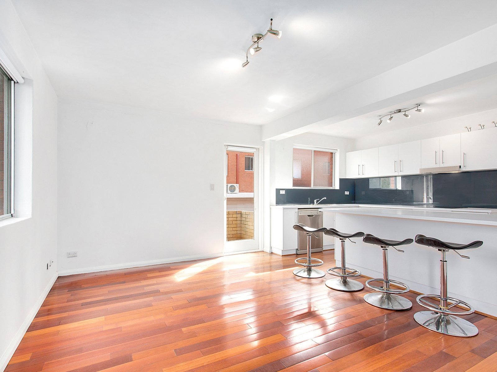 2/5 Waine Street, Freshwater