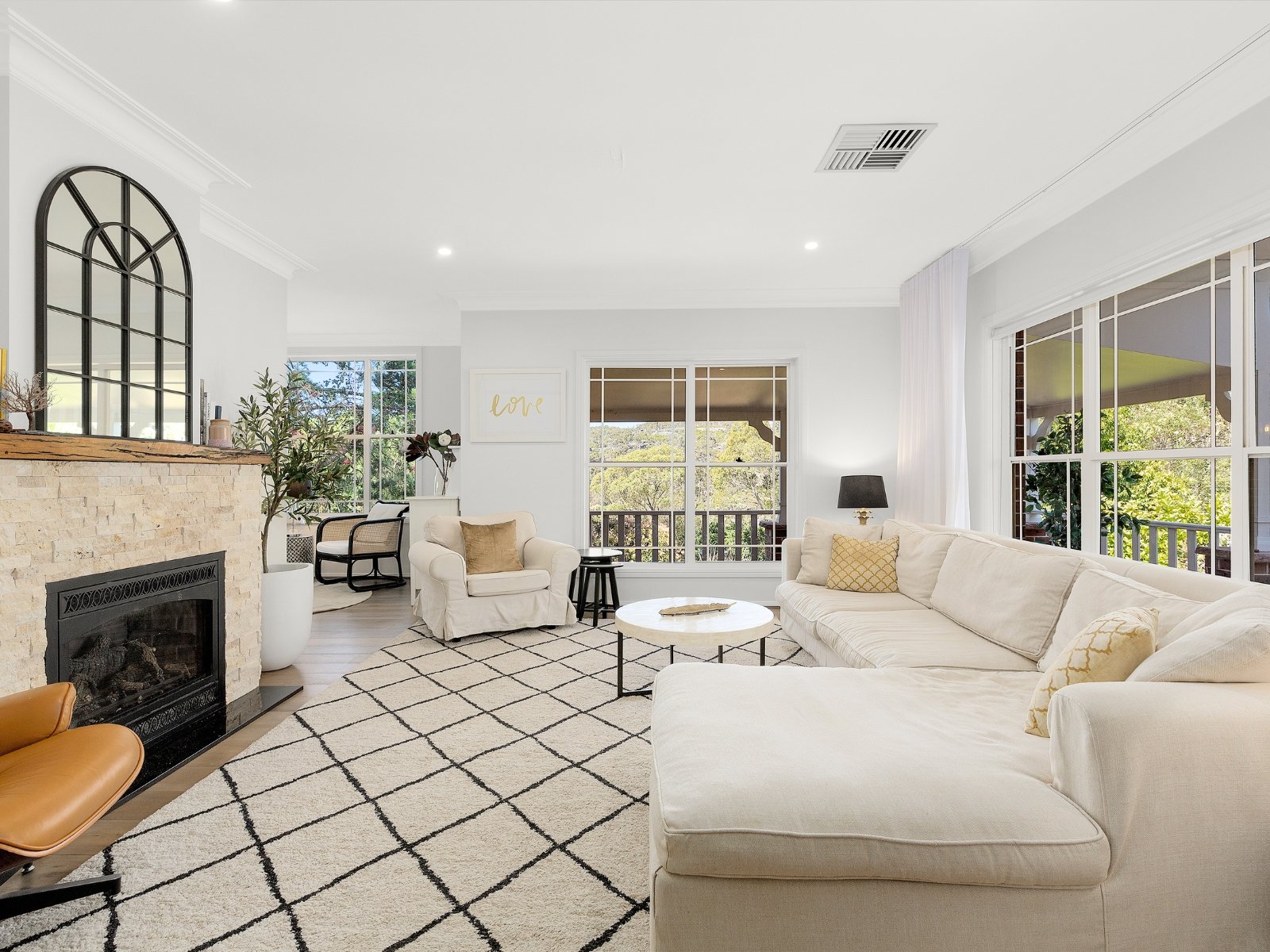 30 Barnes Road, Frenchs Forest