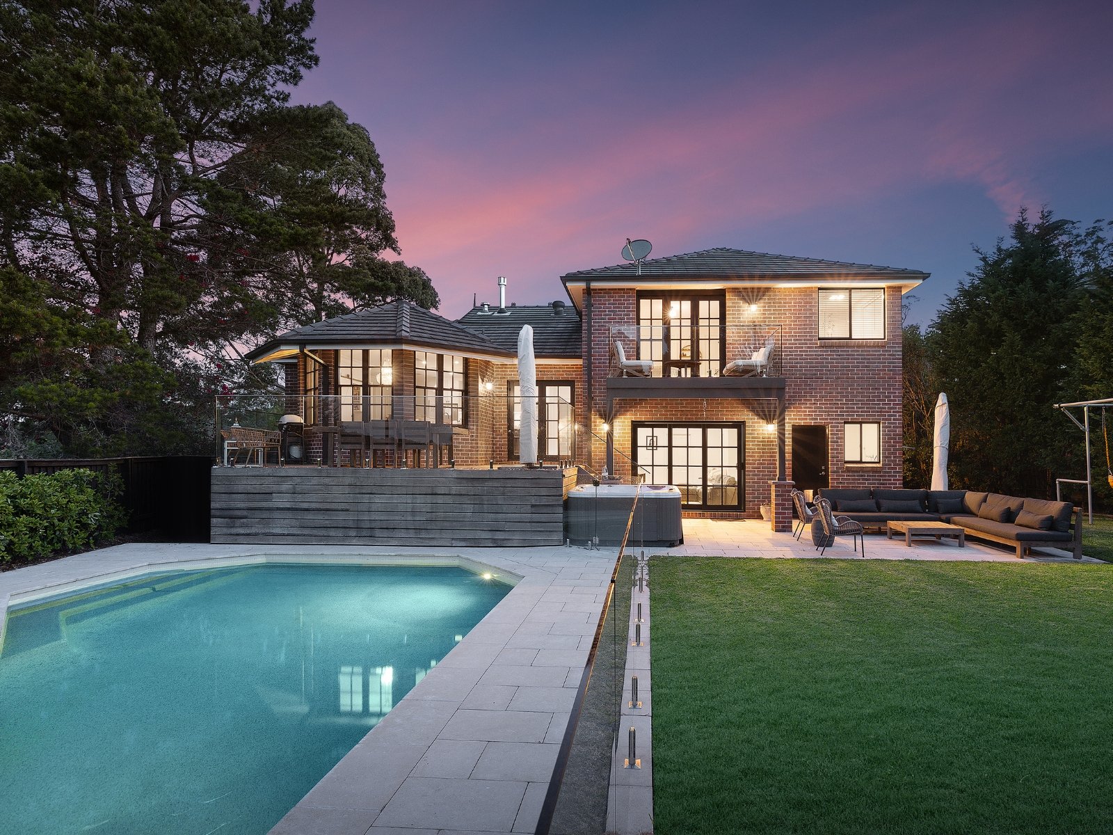 30 Barnes Road, Frenchs Forest
