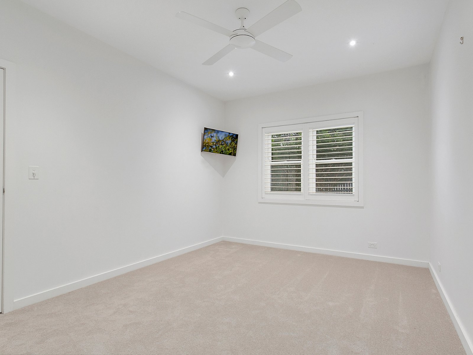27 Robert Street, Freshwater