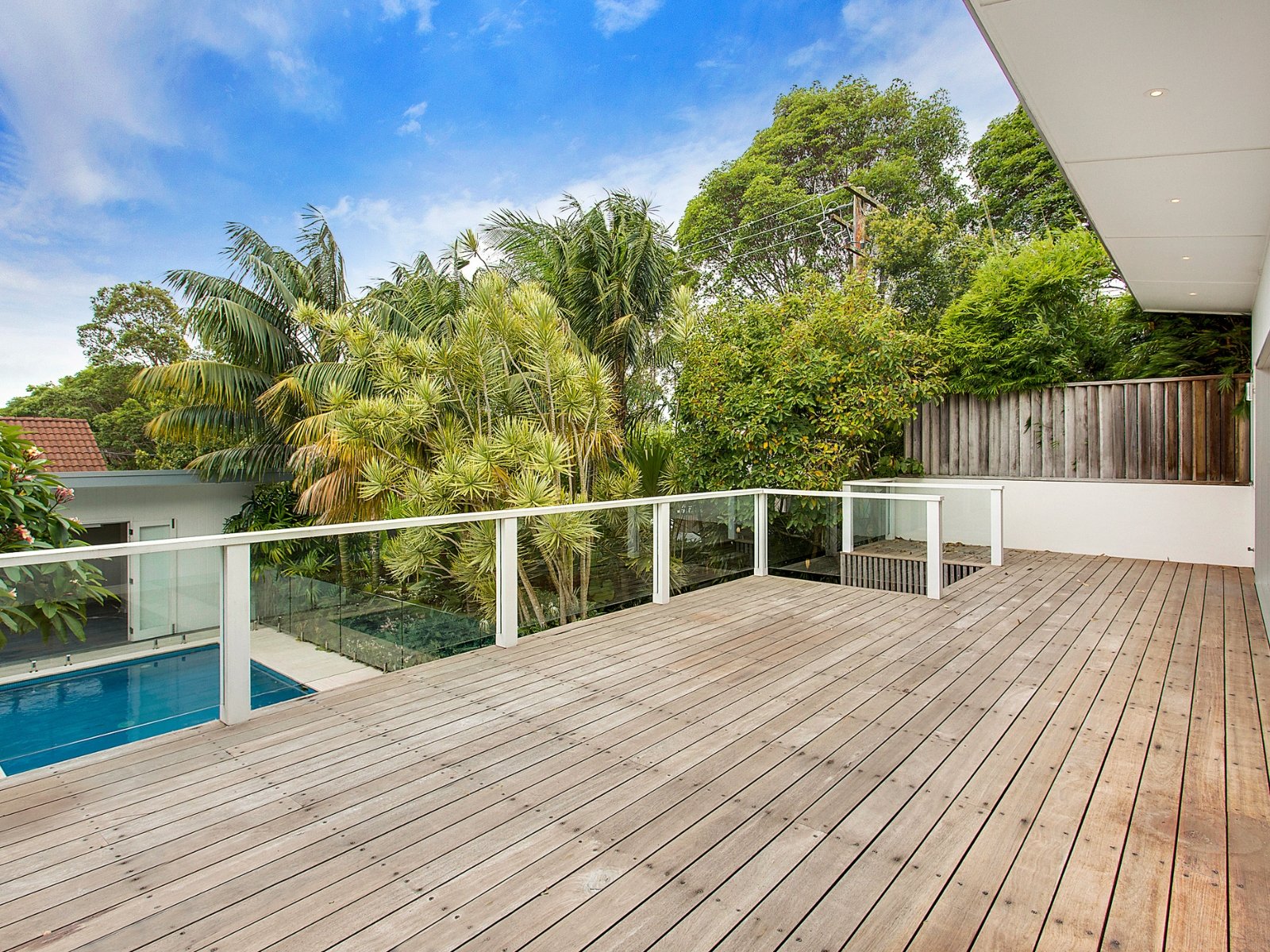 27 Robert Street, Freshwater