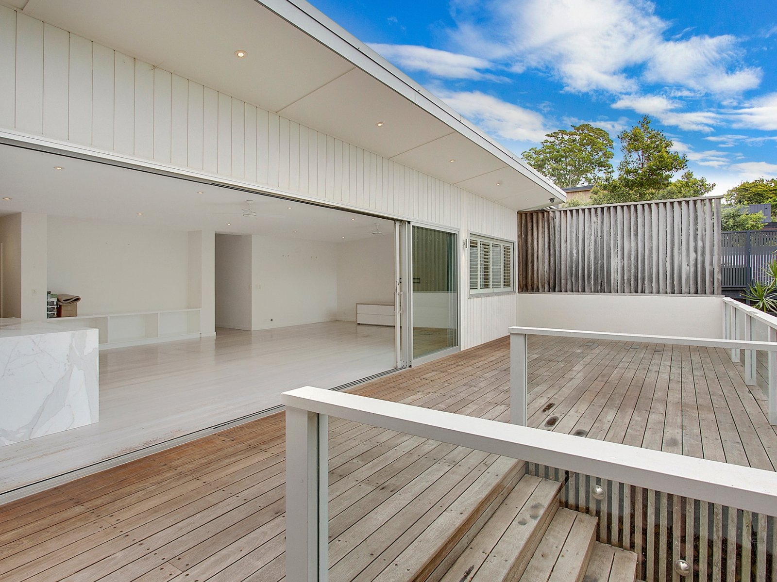 27 Robert Street, Freshwater