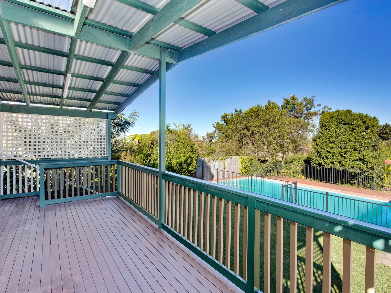 15 Tyrone Avenue, Forestville