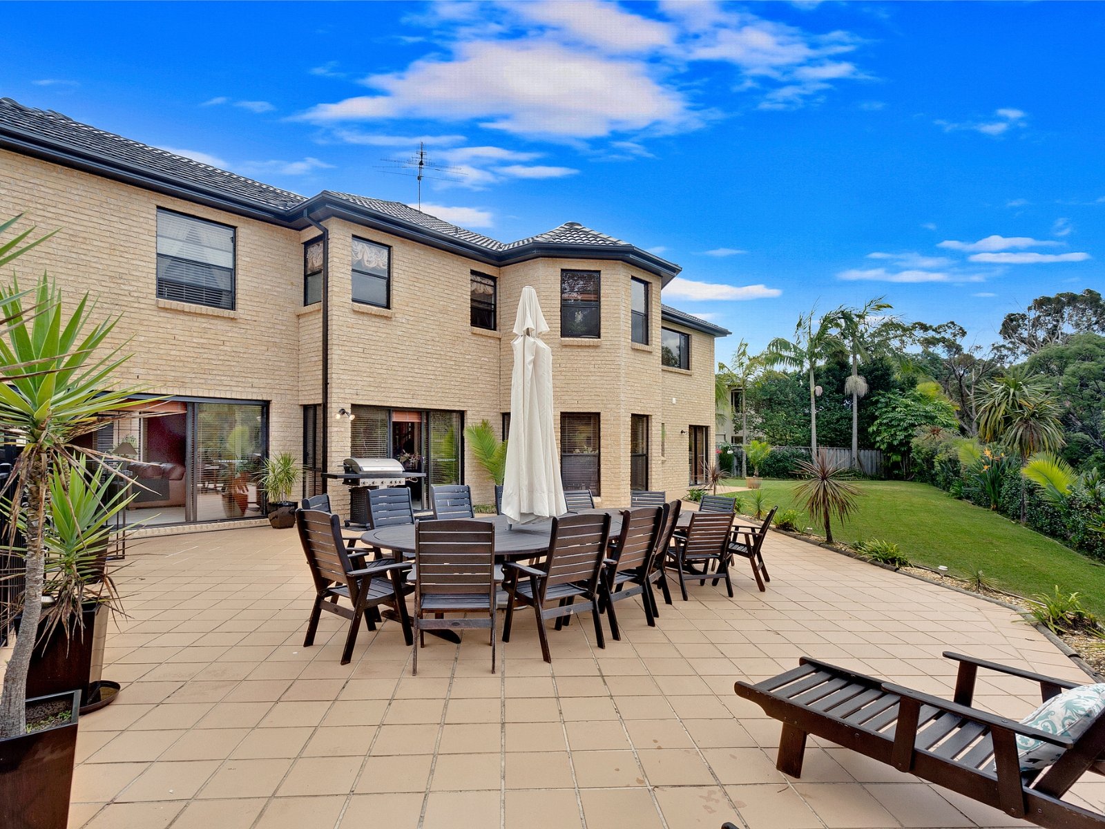 6 Magnolia Close, Frenchs Forest