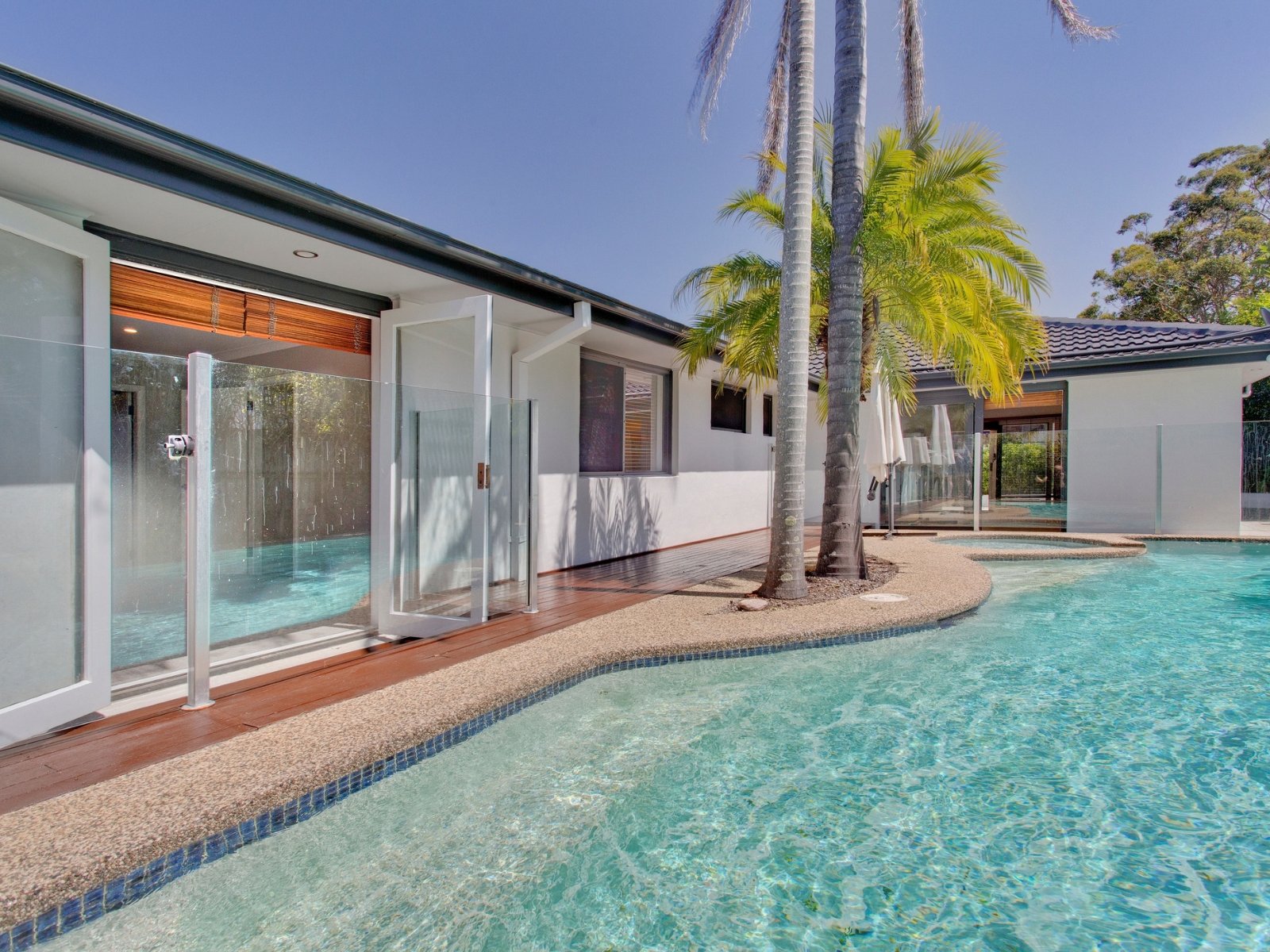 16 Aranda Drive, Frenchs Forest