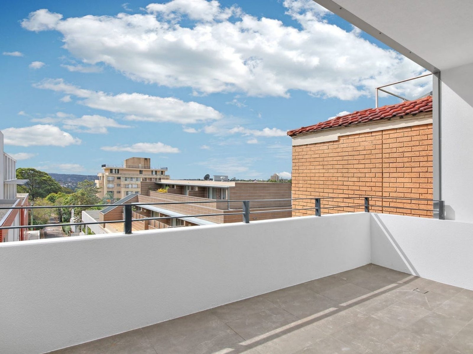 102/152 Military Road, Neutral Bay