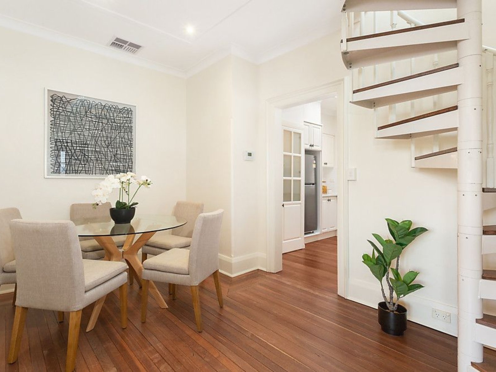 4/3 Penshurst Avenue, Kurraba Point