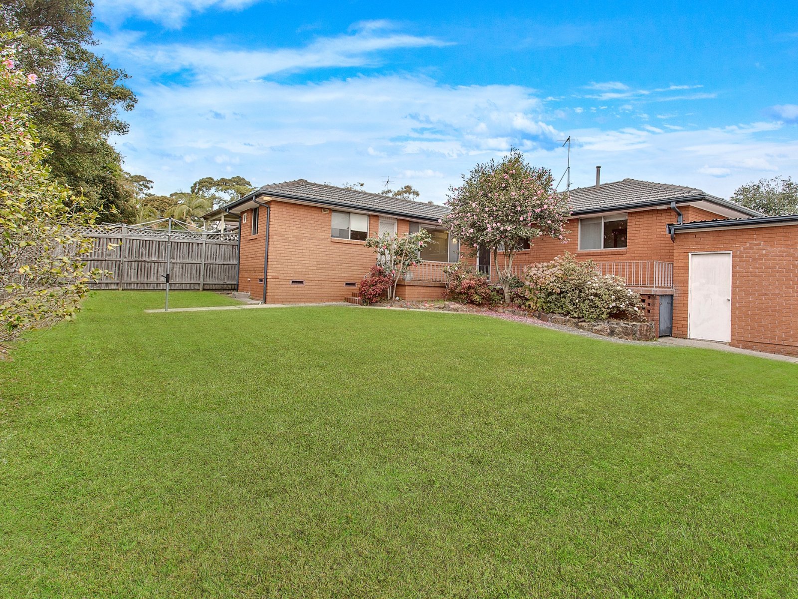 8 Karalta Crescent, Belrose